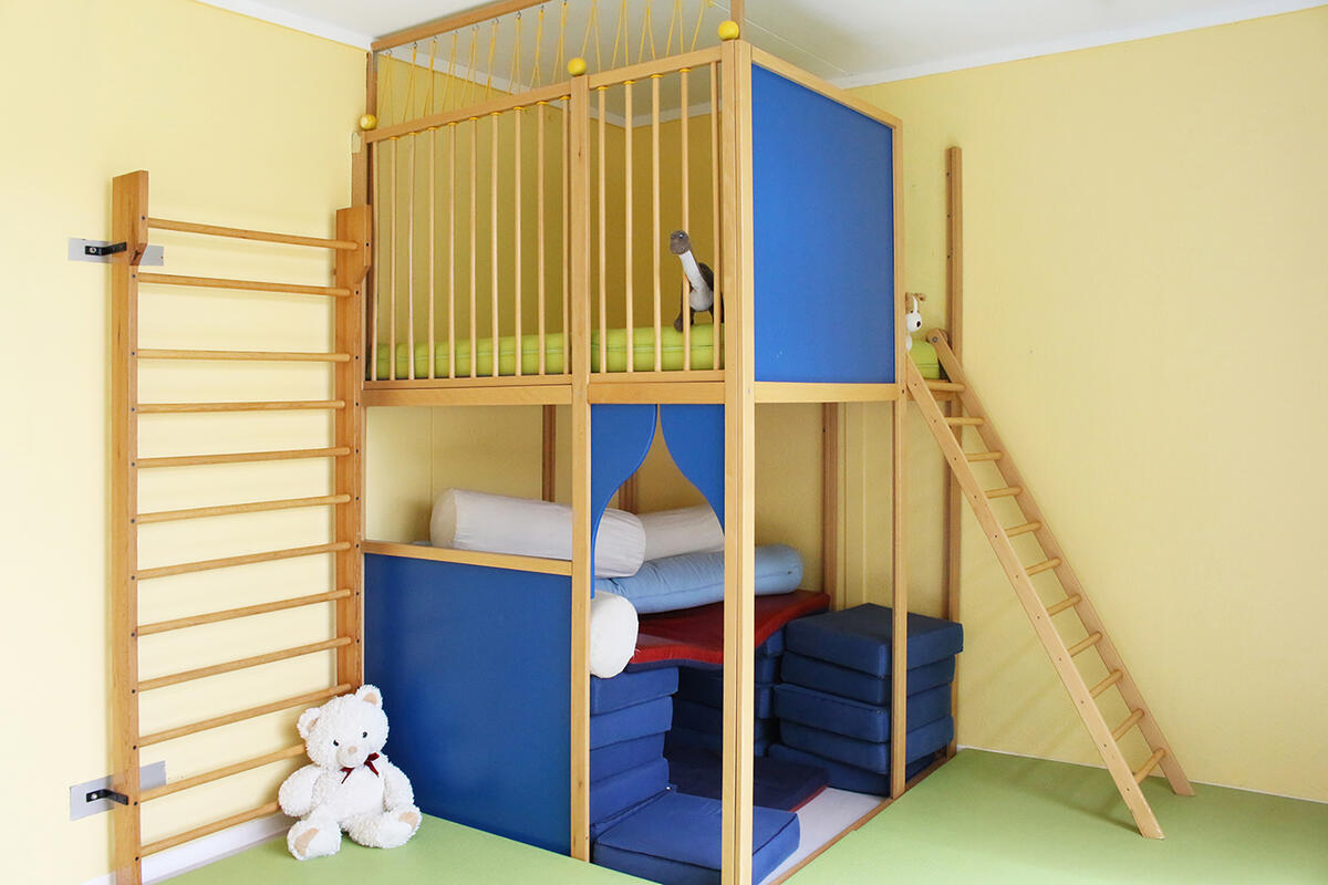Spielturm im Kinderhaus Uni-Kids